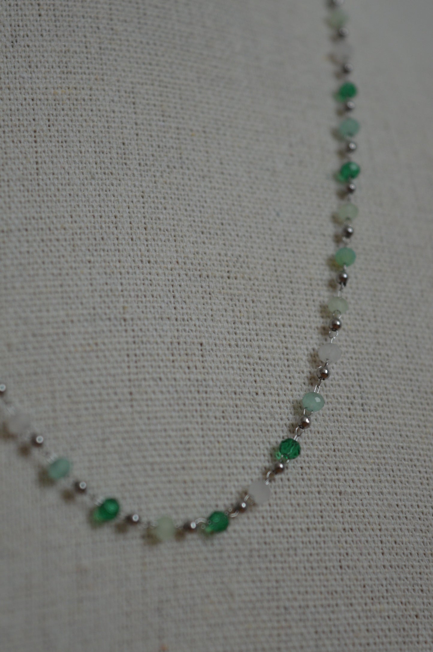 Les colliers de perles Joyria - Différents coloris disponibles