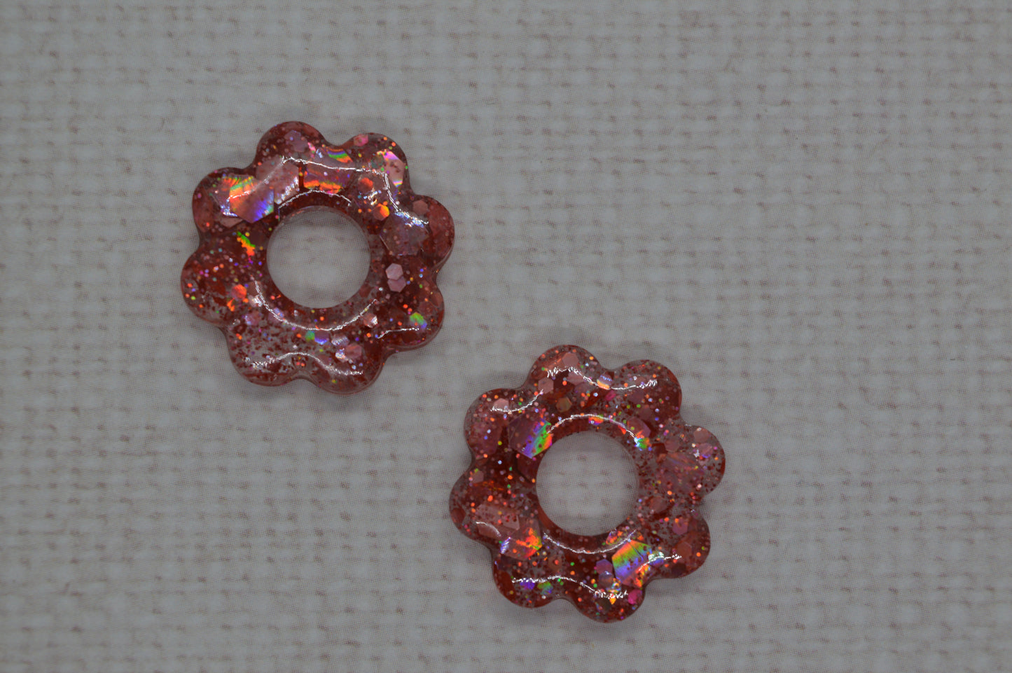 Fleur 8 pétales à paillettes- Pampilles pour créoles interchangeables
