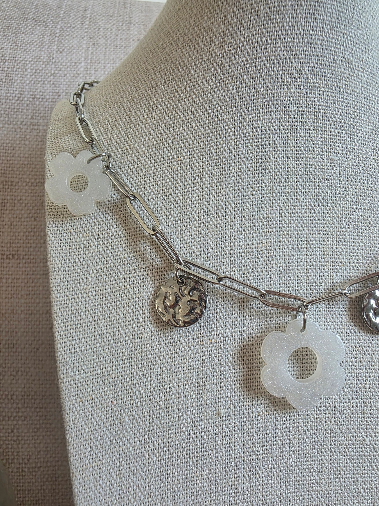 Collier à breloques