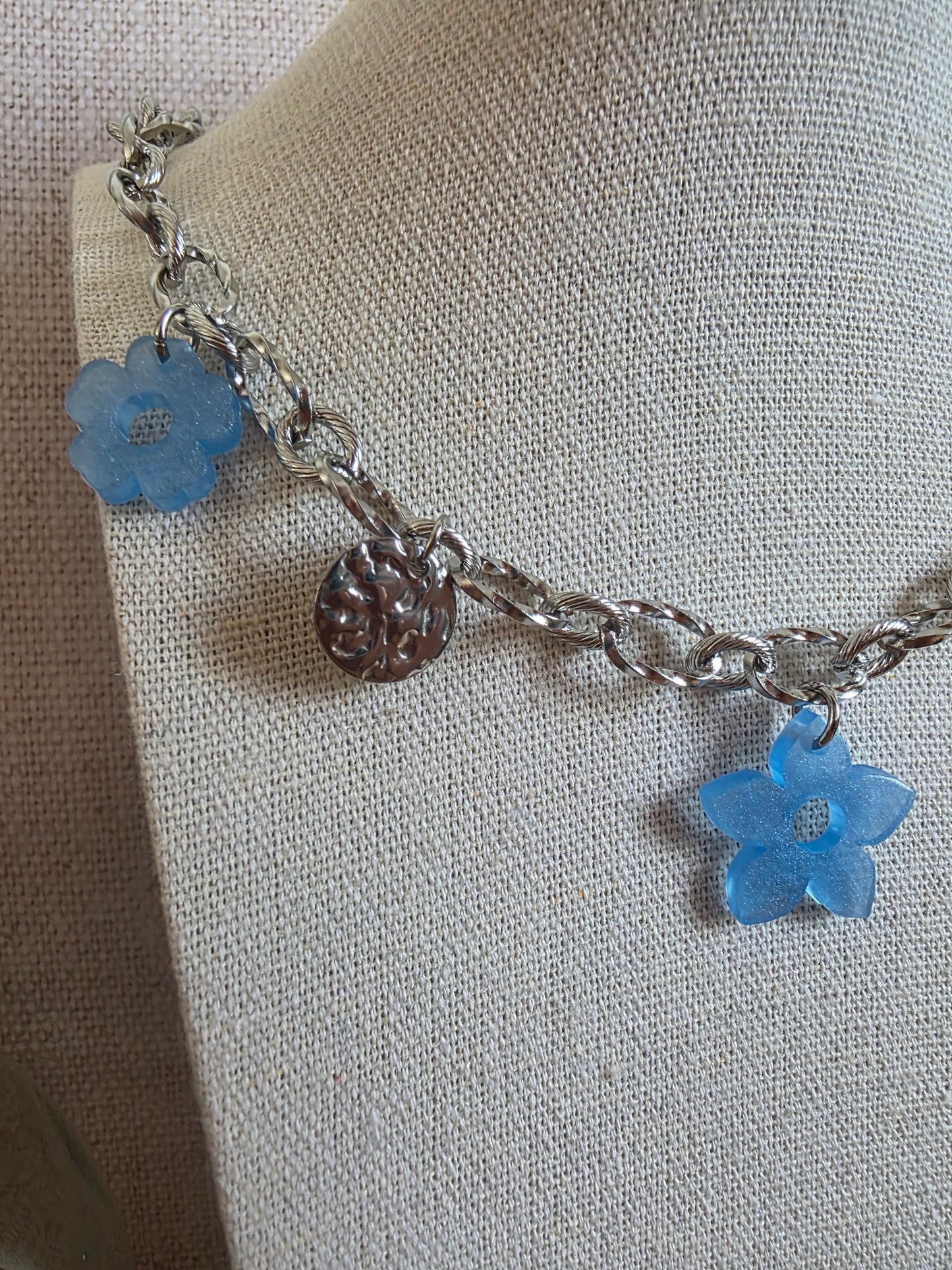 Collier à breloques