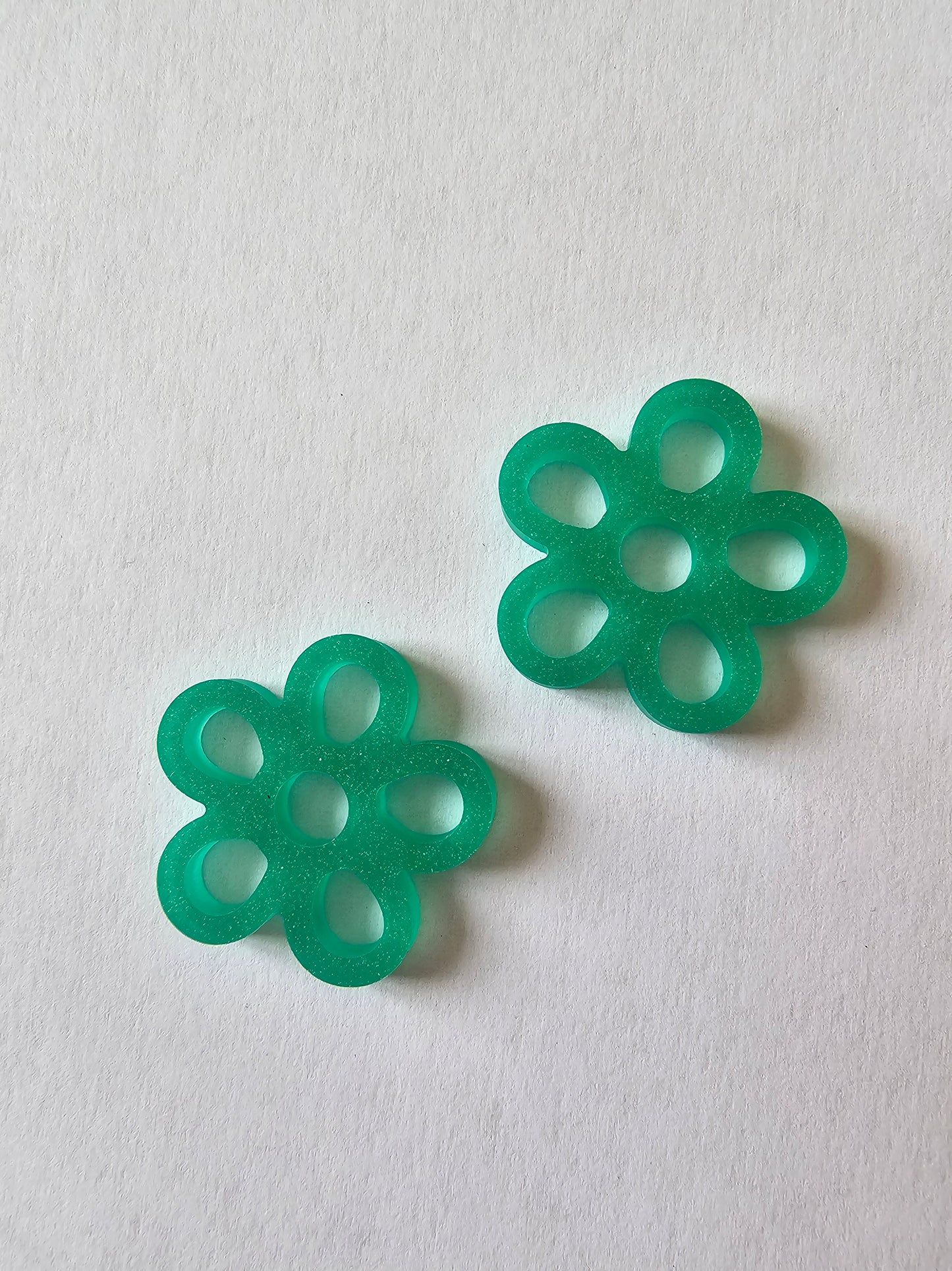 Fleurs - Pampilles pour petites ou grandes créoles interchangeables