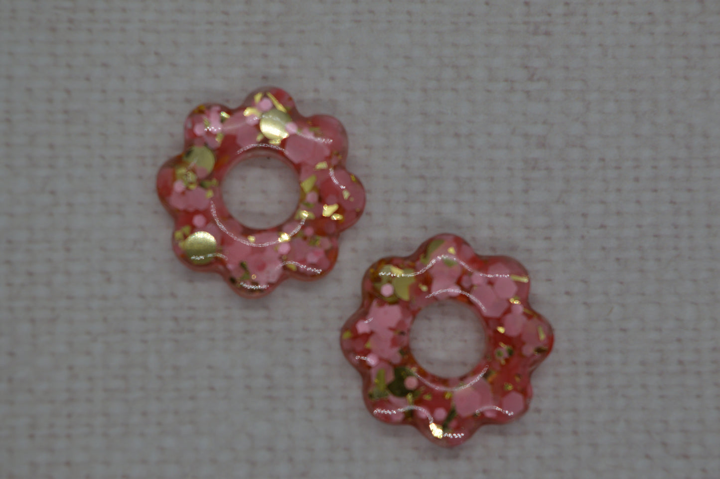 Fleur 8 pétales à paillettes- Pampilles pour créoles interchangeables