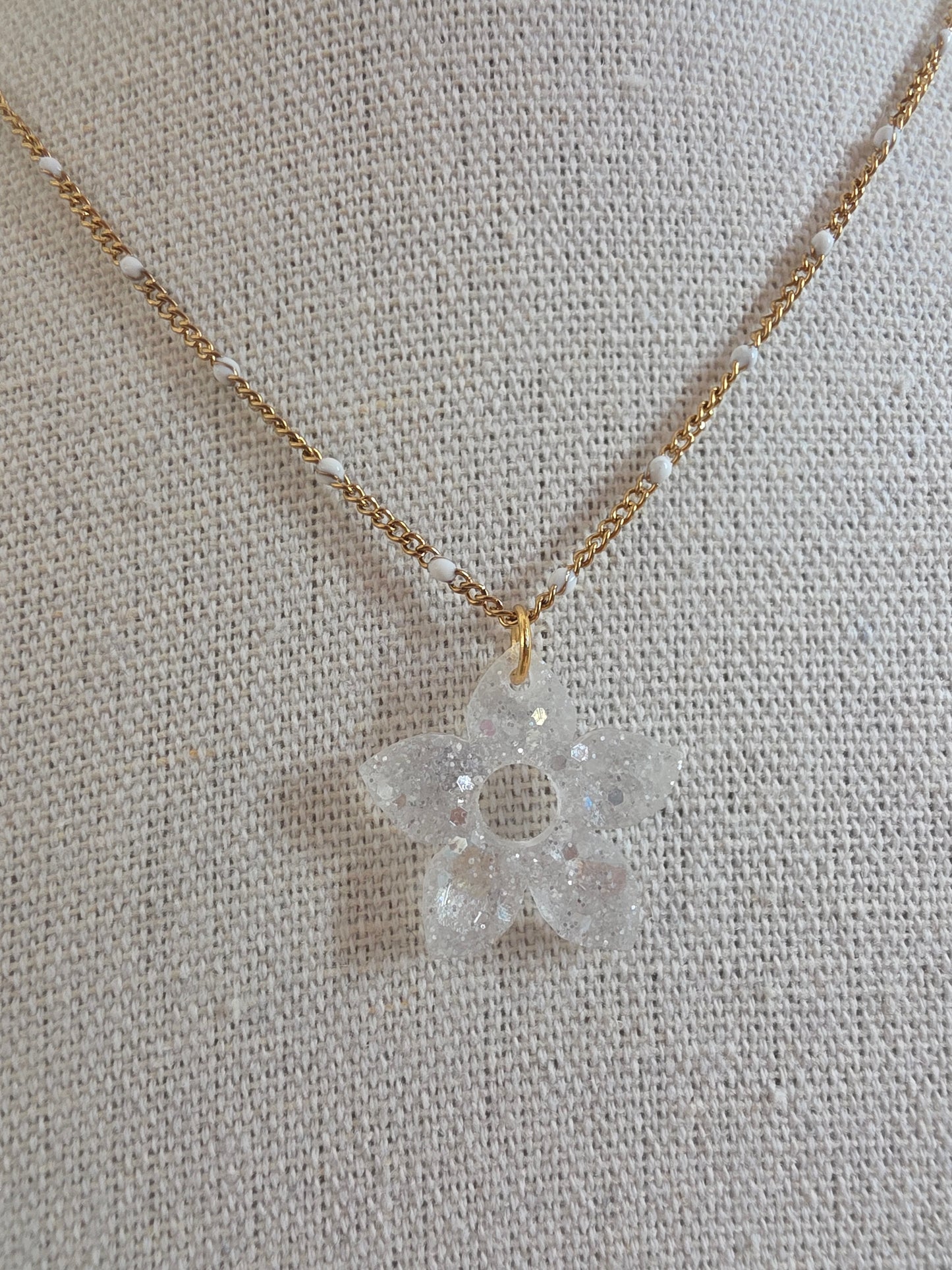 Collier avec pendentif