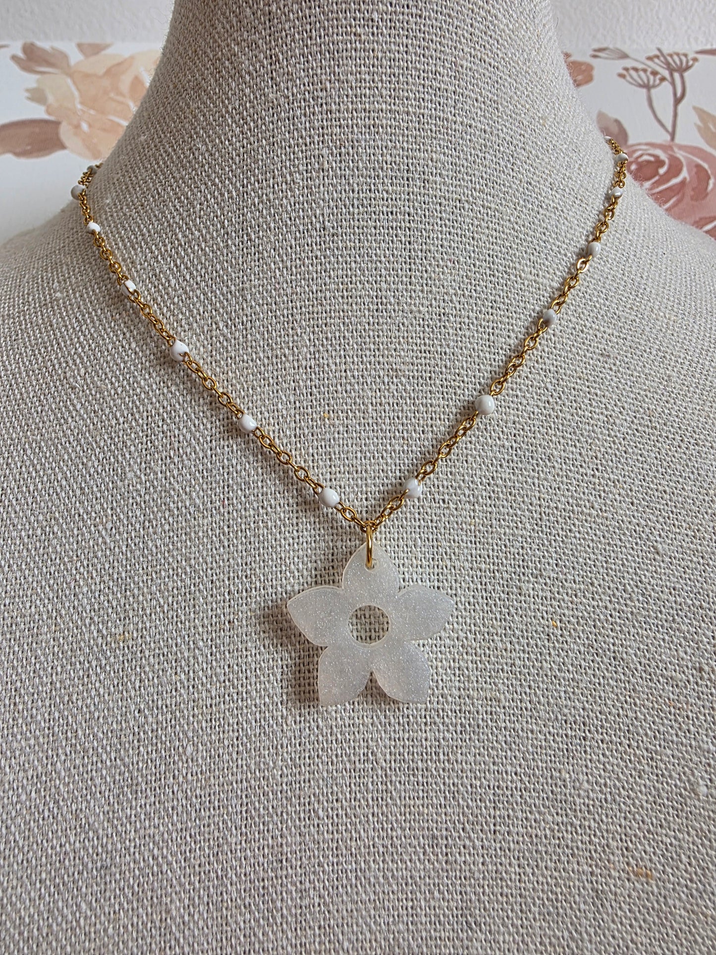 Collier avec pendentif