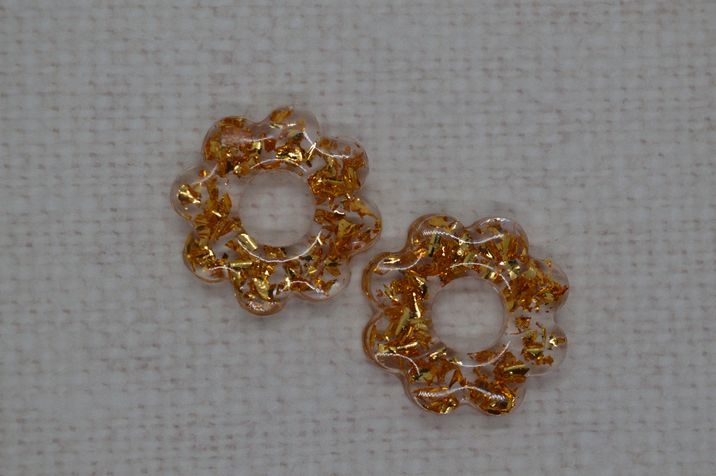 Fleur 8 pétales à paillettes- Pampilles pour créoles interchangeables