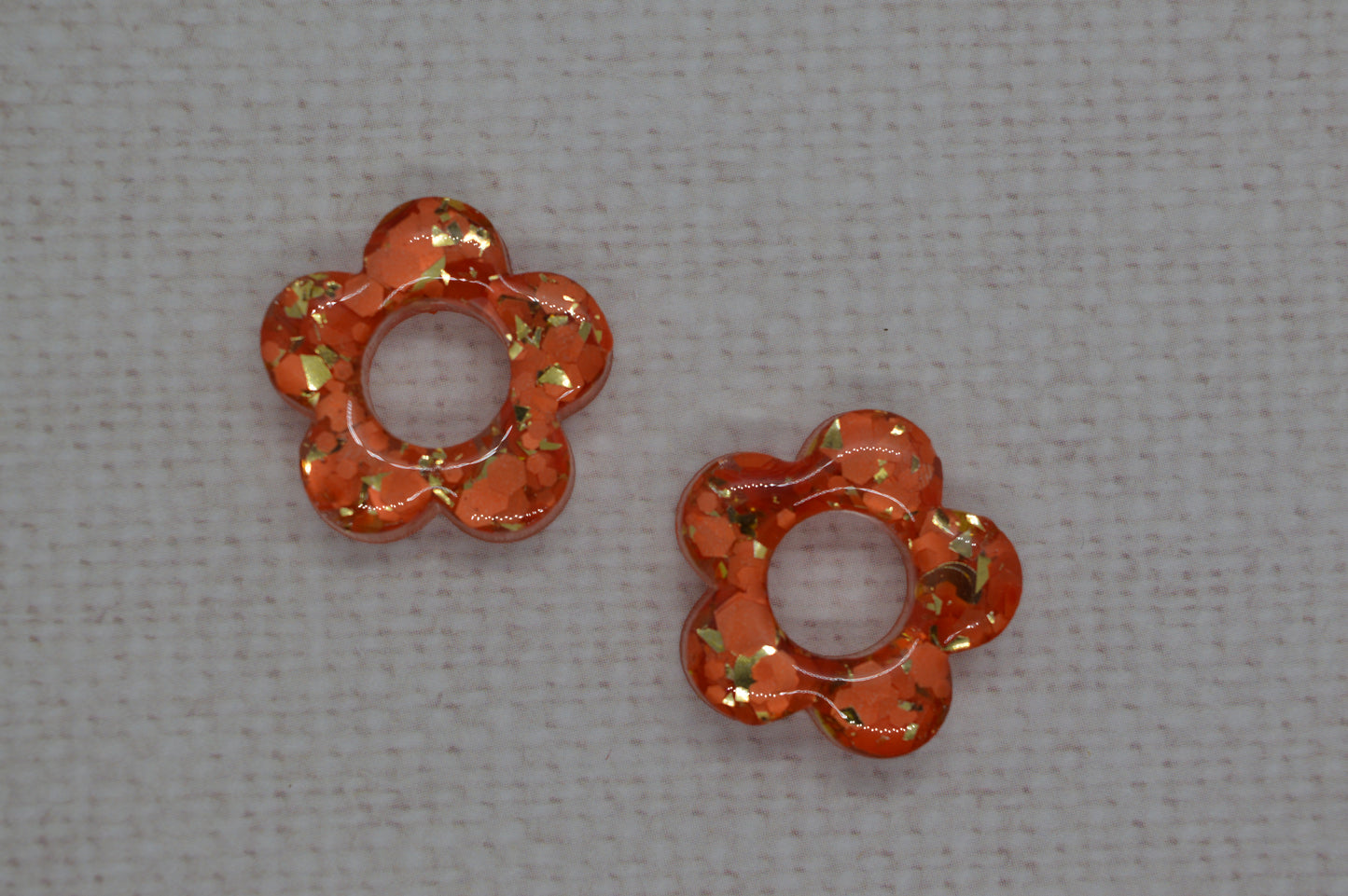 Fleurs à paillettes - Pampilles pour petites créoles interchangeables