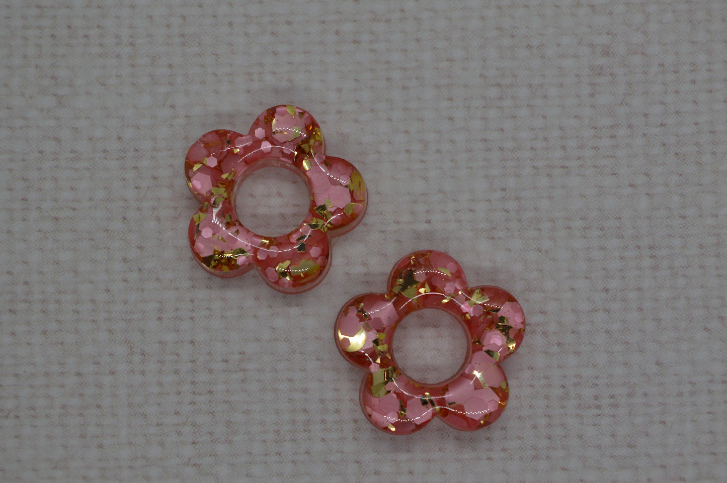 Fleurs à paillettes - Pampilles pour petites créoles interchangeables