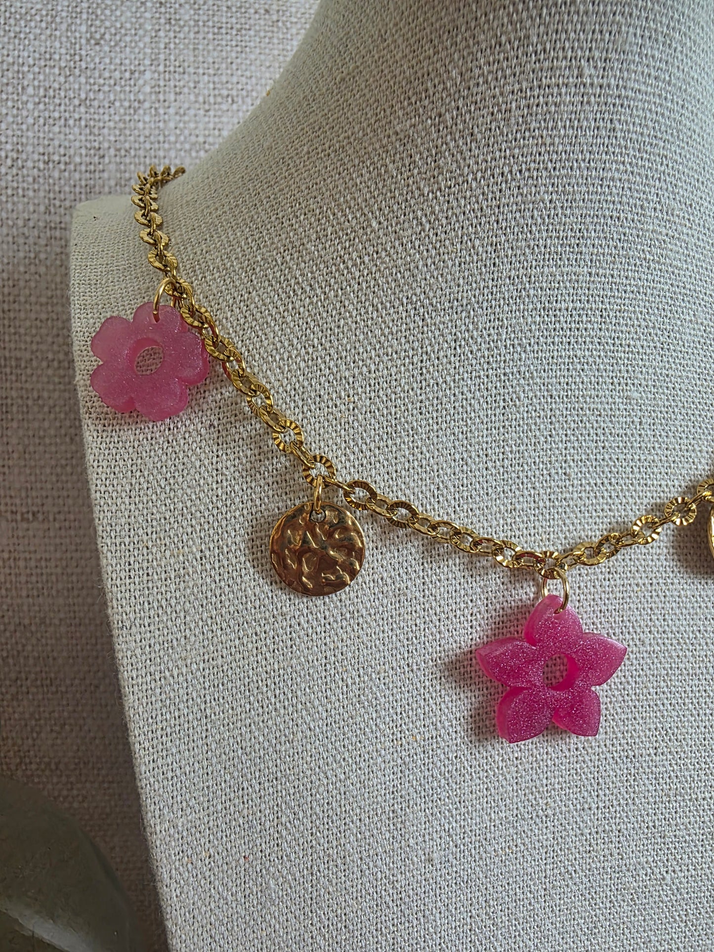 Collier à breloques