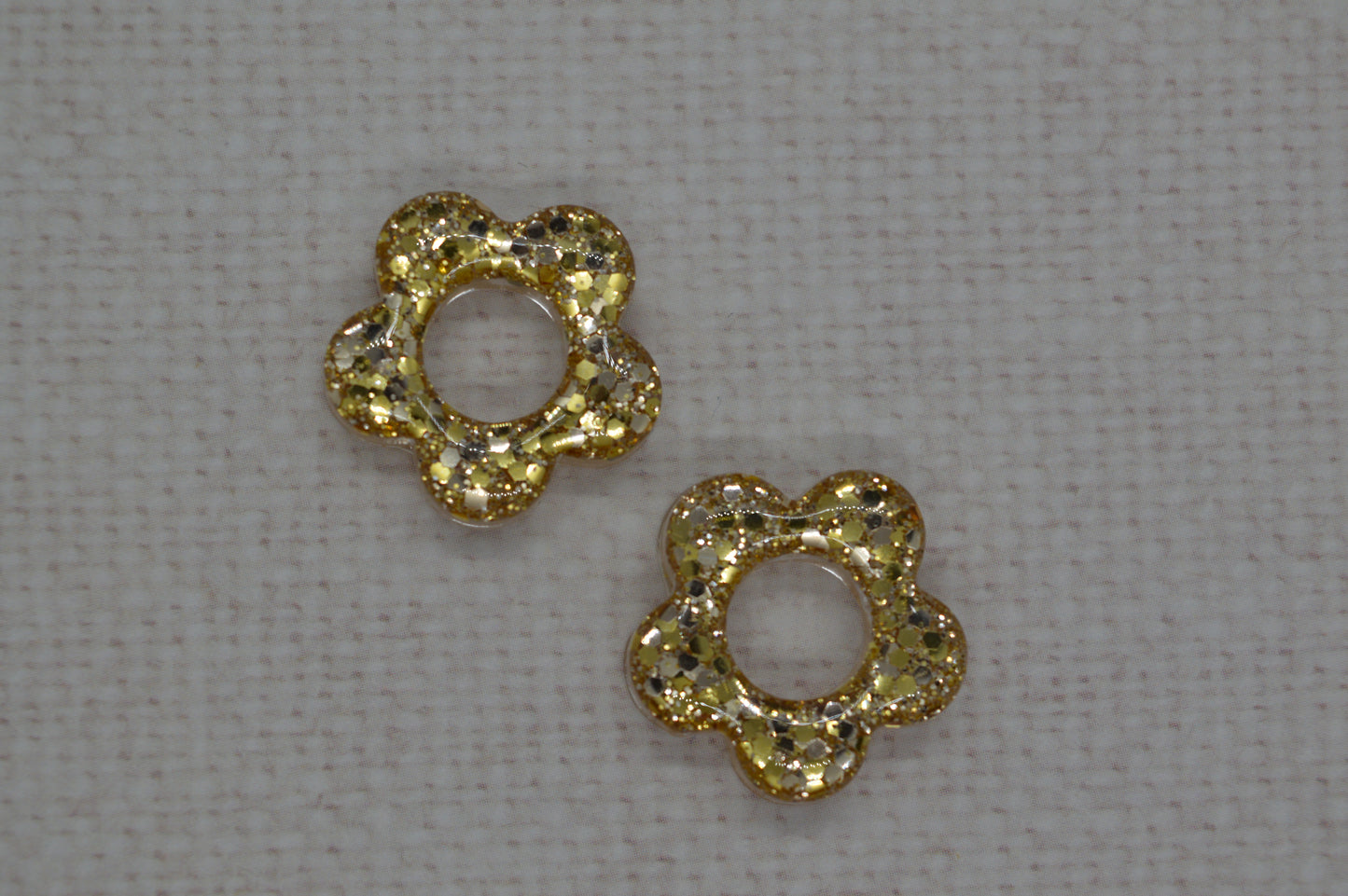 Fleurs à paillettes - Pampilles pour petites créoles interchangeables