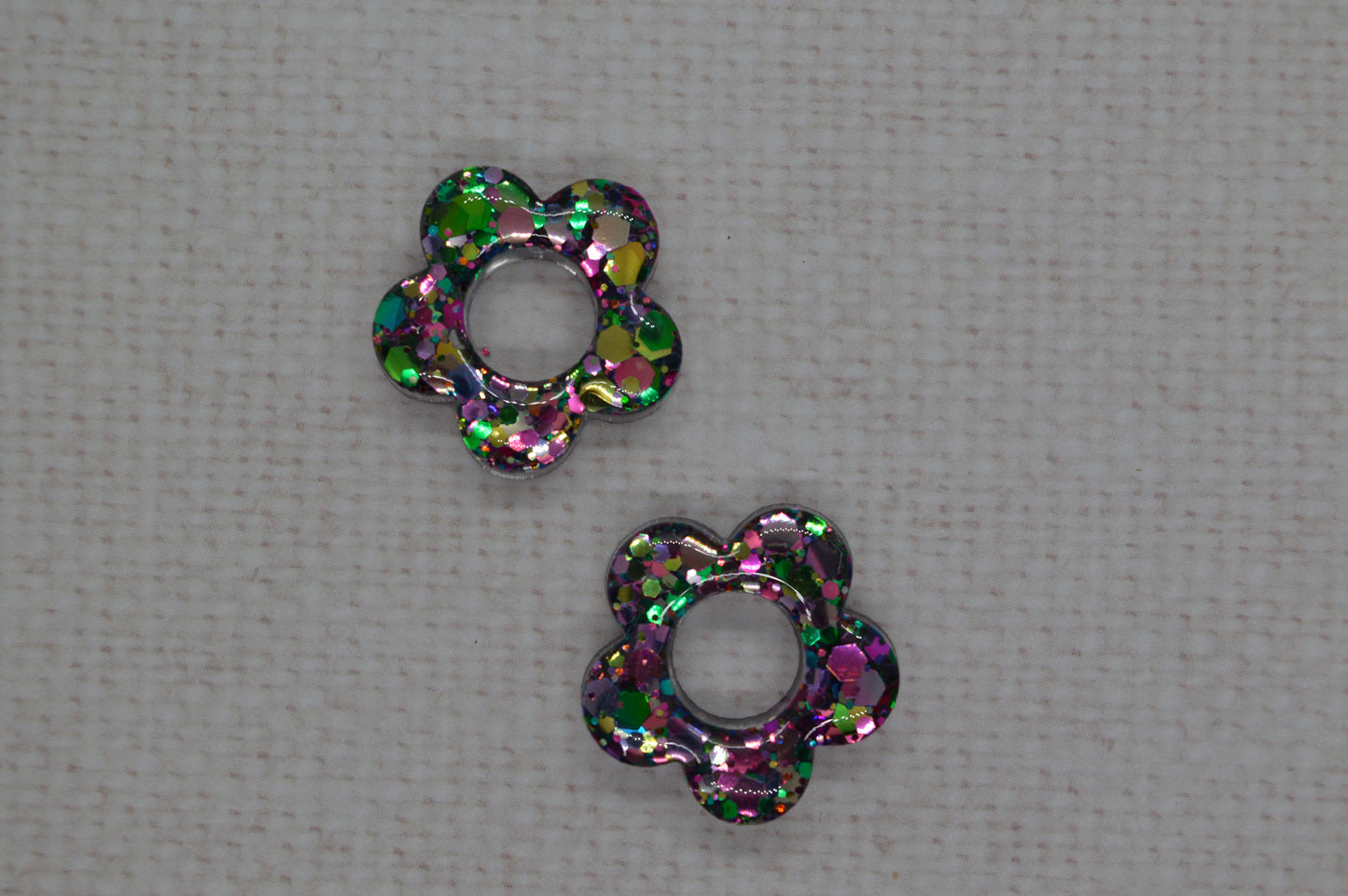 Fleurs à paillettes - Pampilles pour petites créoles interchangeables