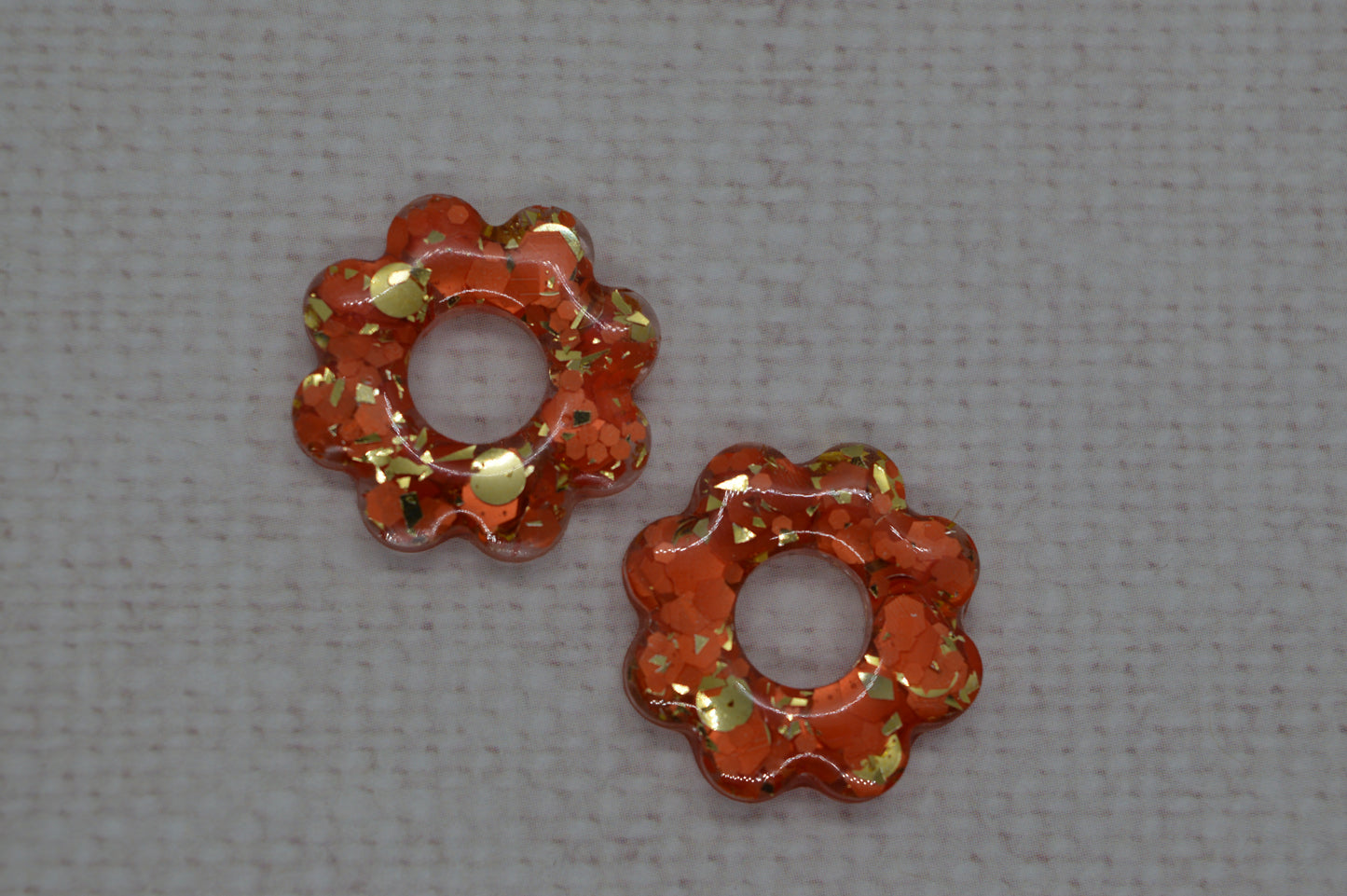Fleur 8 pétales à paillettes- Pampilles pour créoles interchangeables