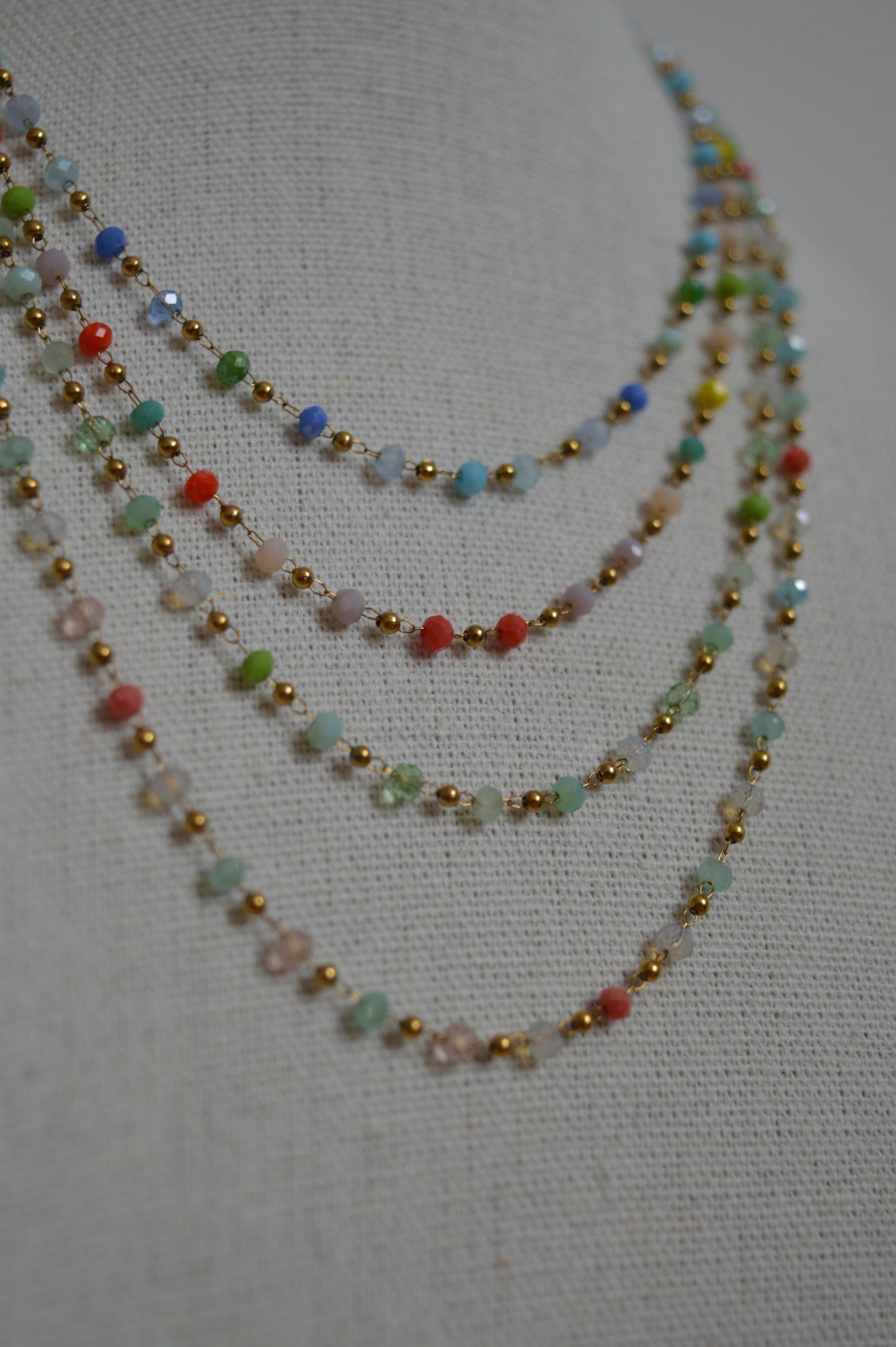 Les colliers de perles Joyria - Différents coloris disponibles