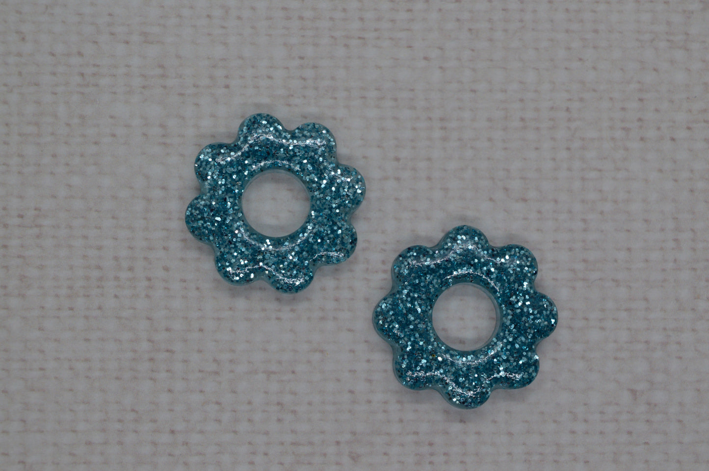 Fleur 8 pétales à paillettes- Pampilles pour créoles interchangeables