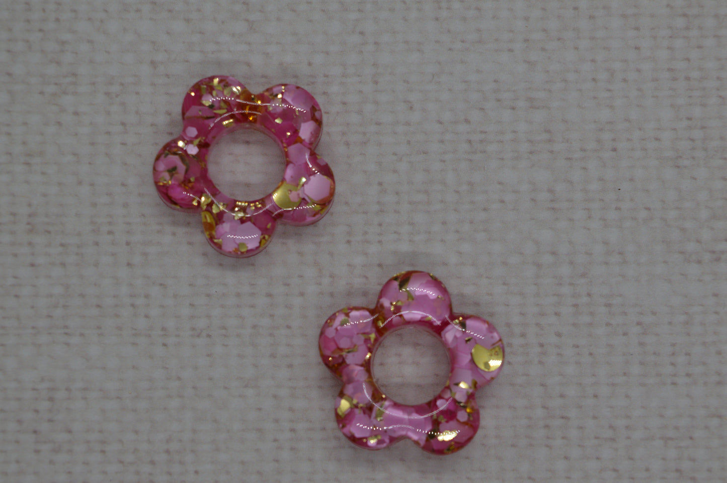 Fleurs à paillettes - Pampilles pour petites créoles interchangeables