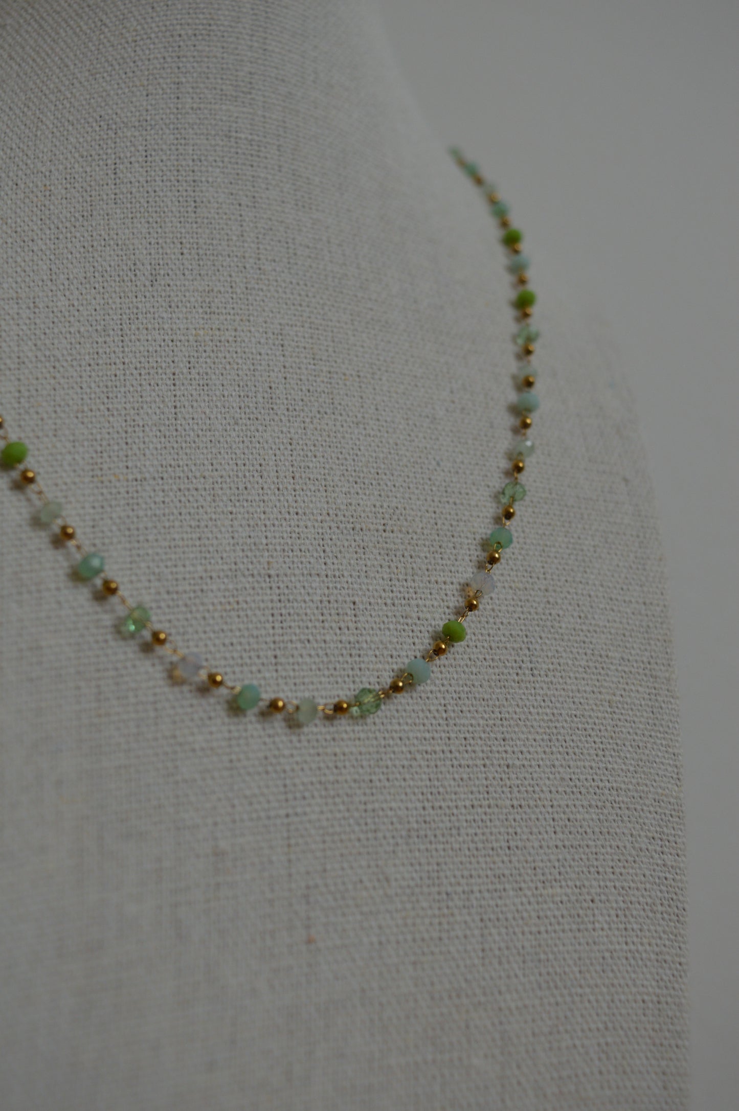 Les colliers de perles Joyria - Différents coloris disponibles