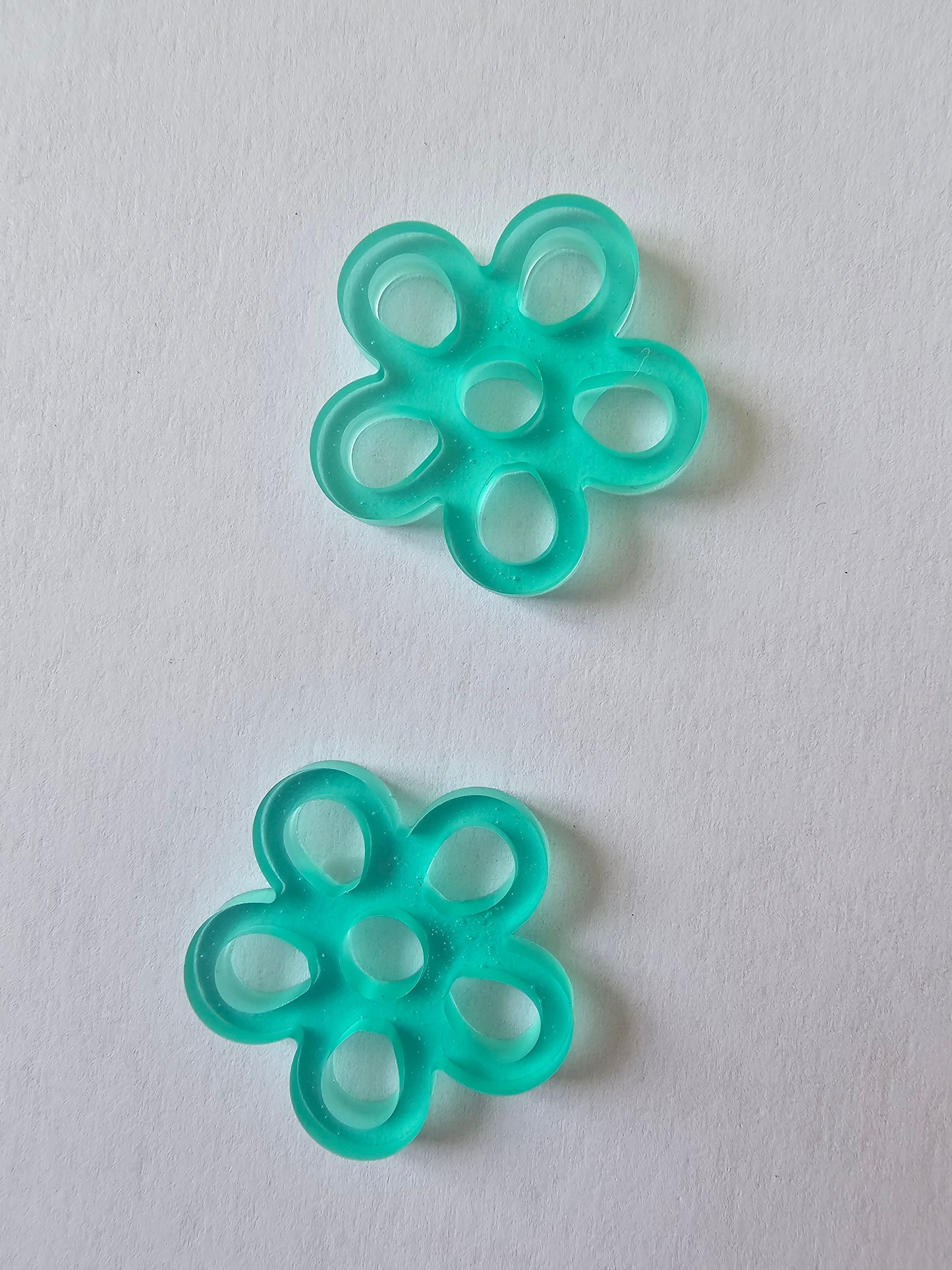 Fleurs - Pampilles pour petites ou grandes créoles interchangeables
