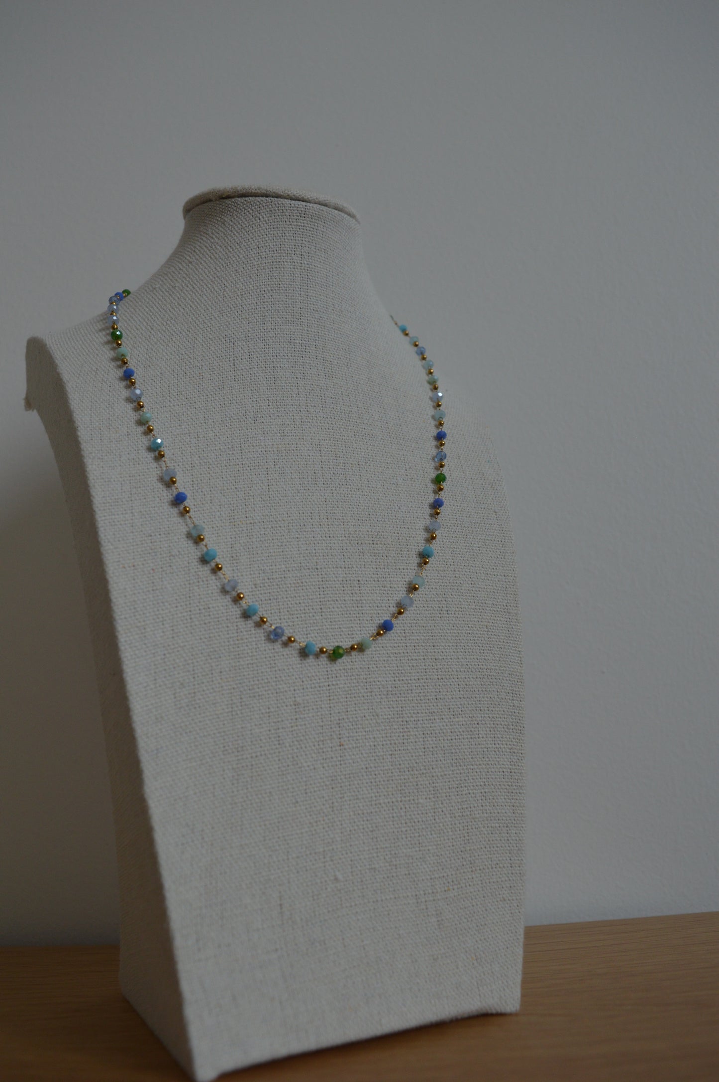 Les colliers de perles Joyria - Différents coloris disponibles