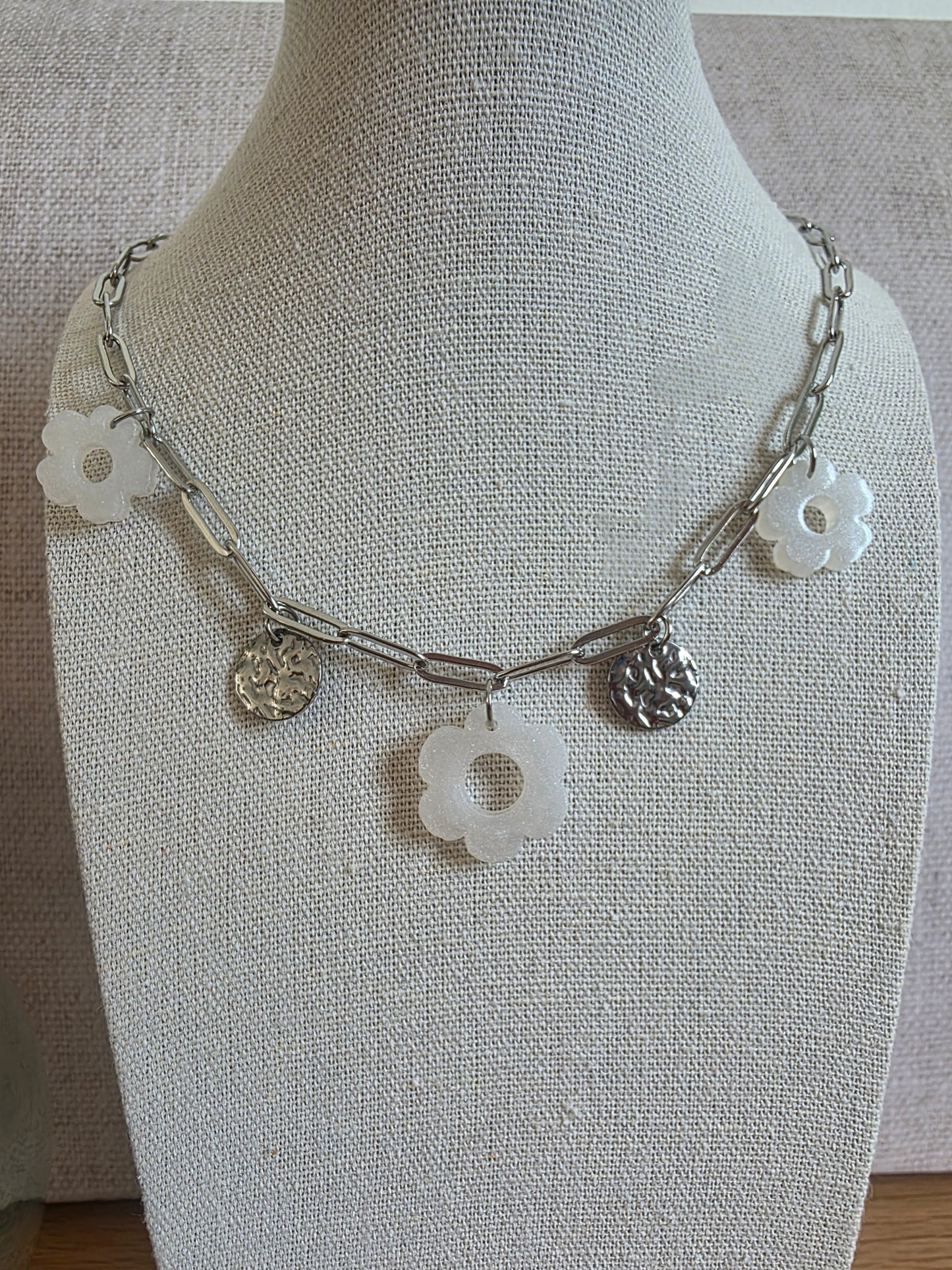 Collier à breloques