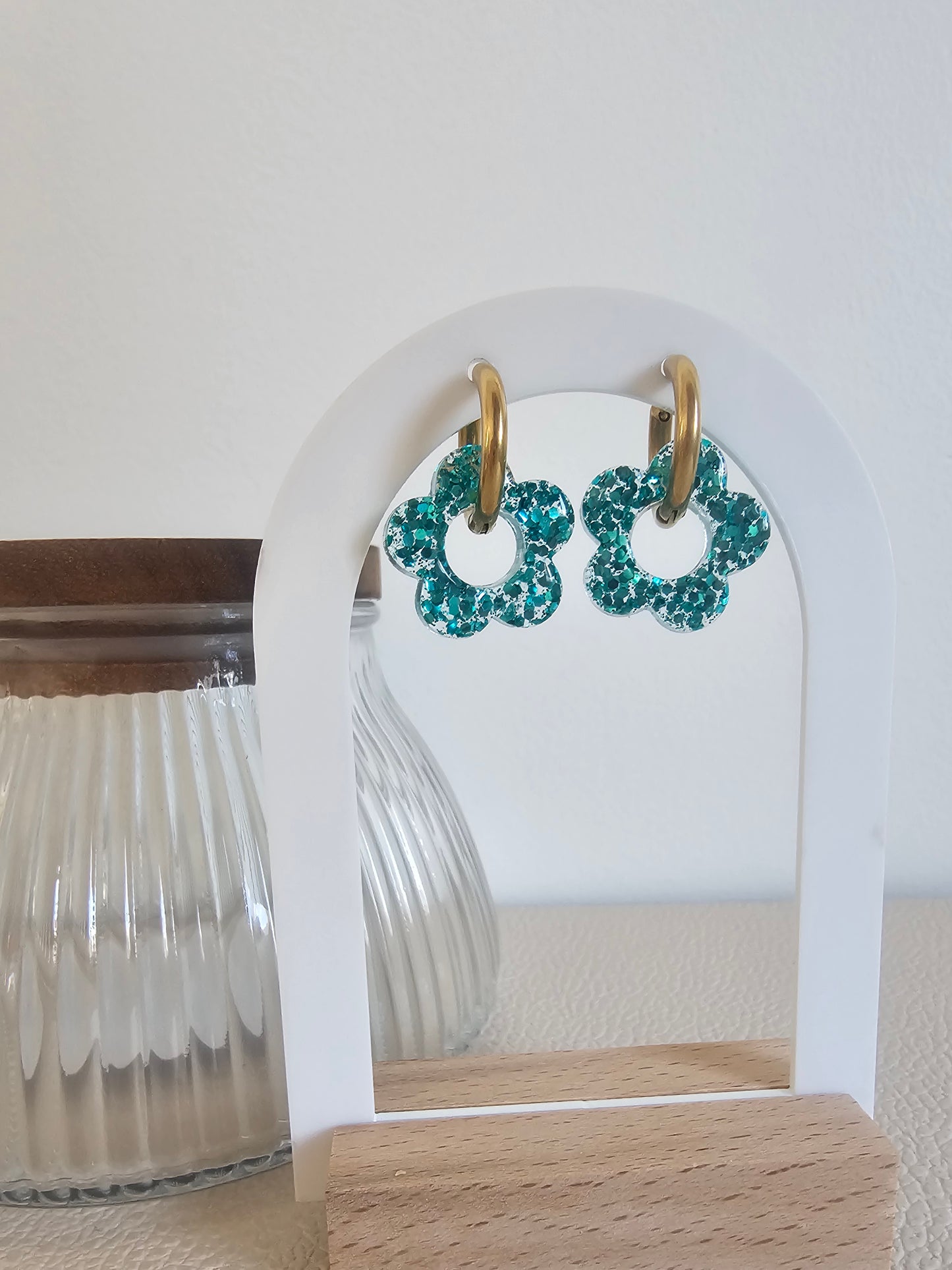 Fleurs à paillettes - Pampilles pour petites créoles interchangeables