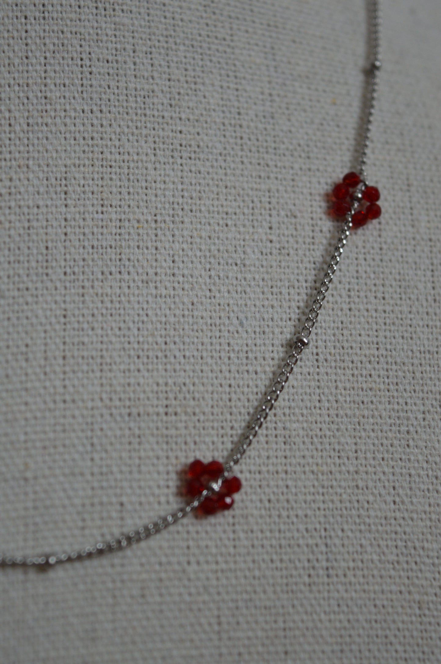 Les colliers fleurs de perles - Différents coloris disponibles