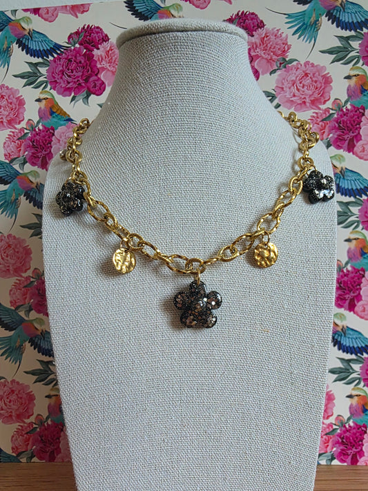 Collier à breloques