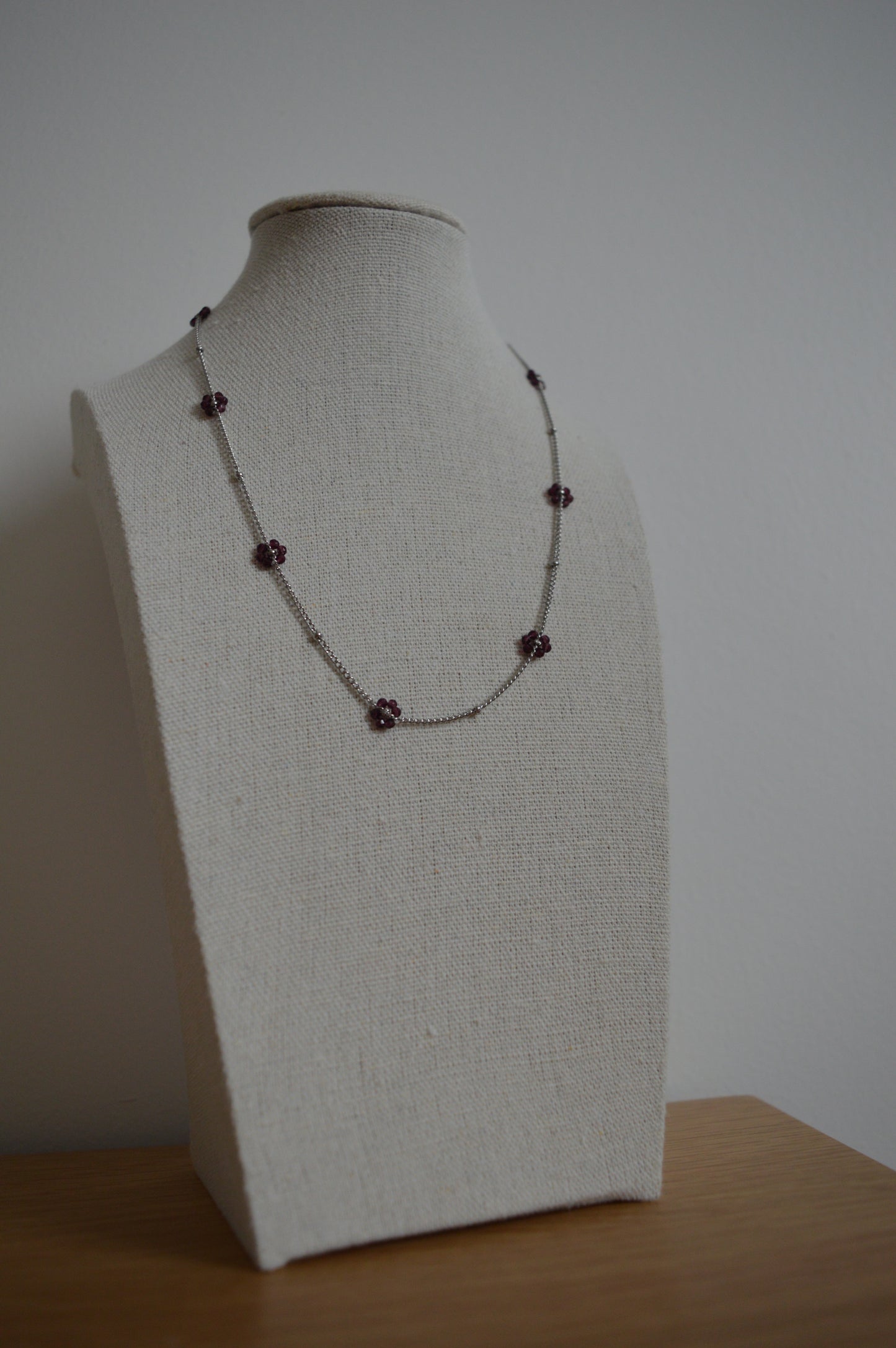 Les colliers fleurs de perles - Différents coloris disponibles
