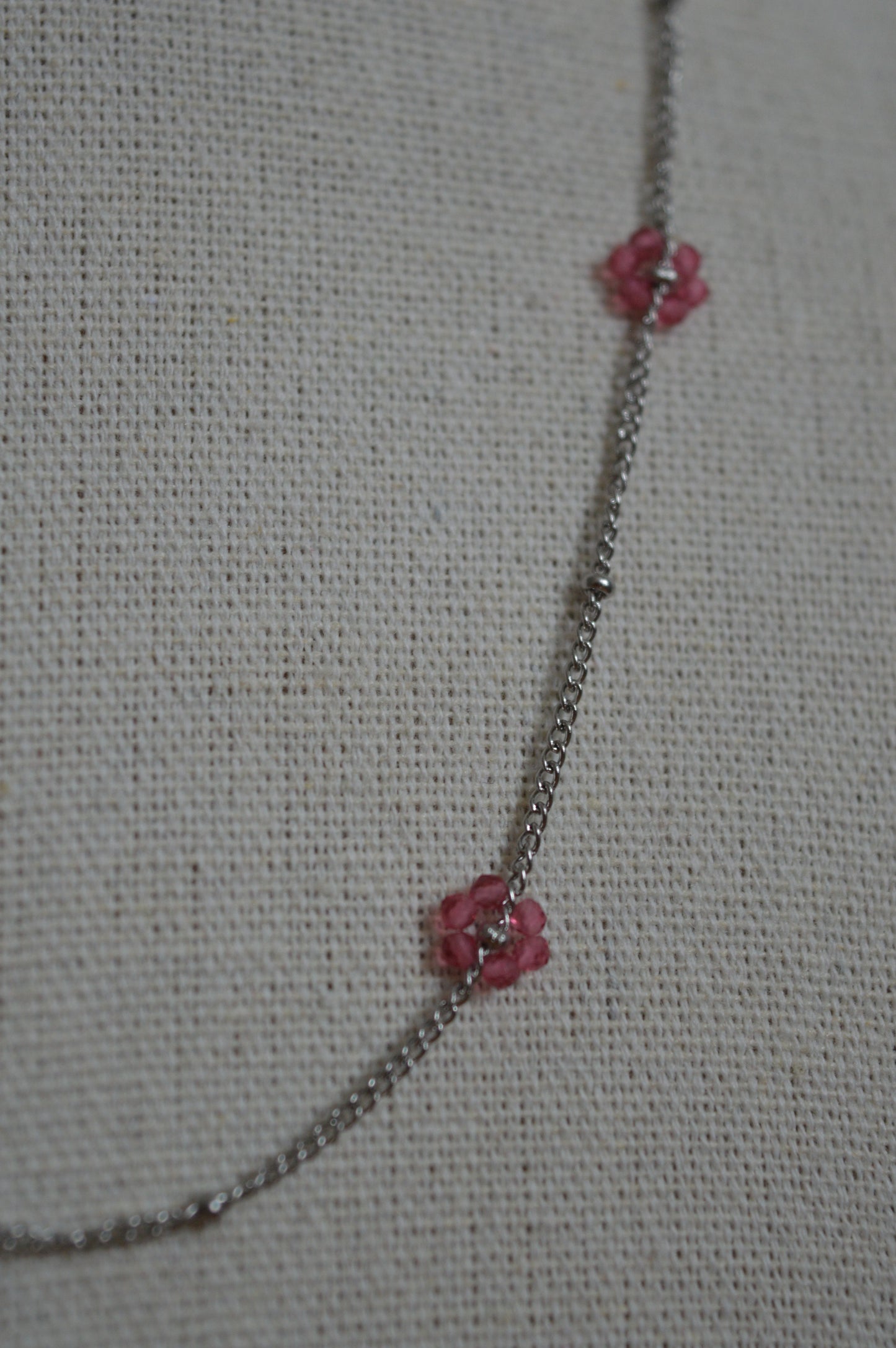 Les colliers fleurs de perles - Différents coloris disponibles