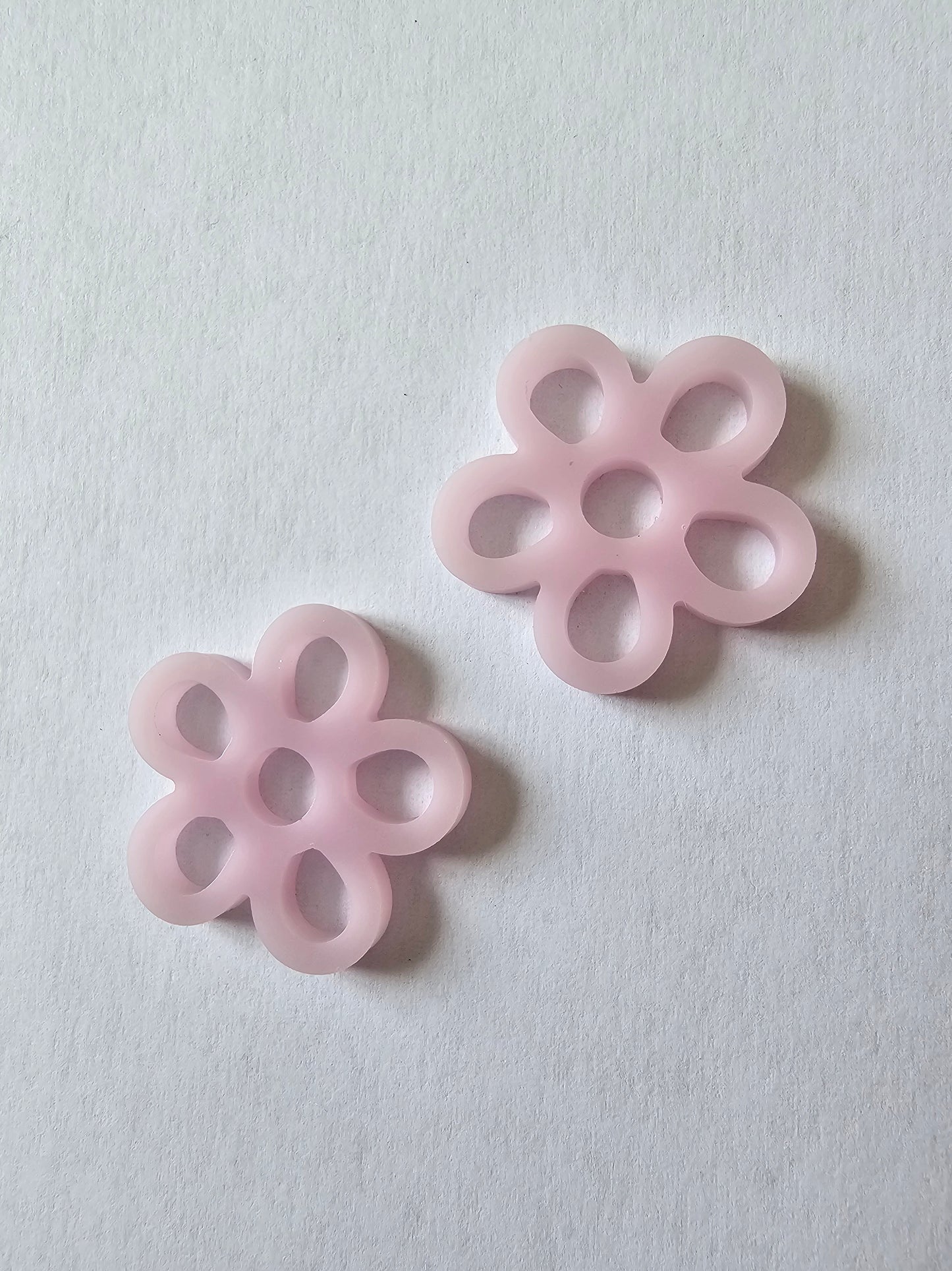 Fleurs - Pampilles pour petites ou grandes créoles interchangeables