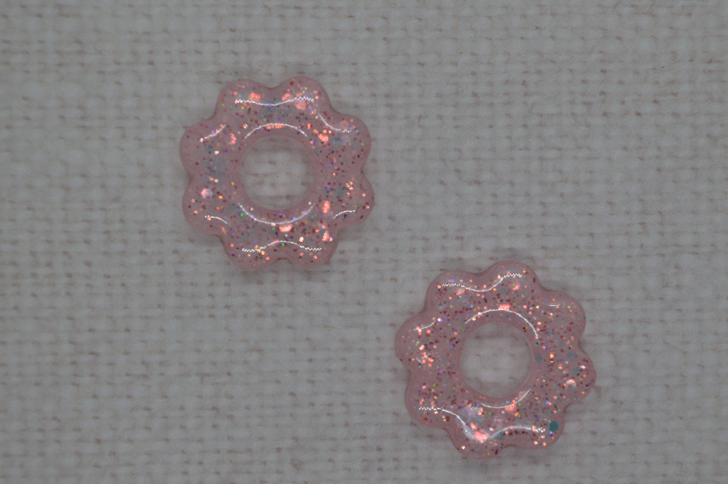 Fleur 8 pétales à paillettes- Pampilles pour créoles interchangeables