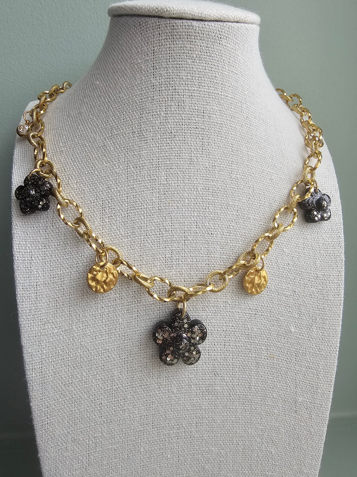 Collier à breloques