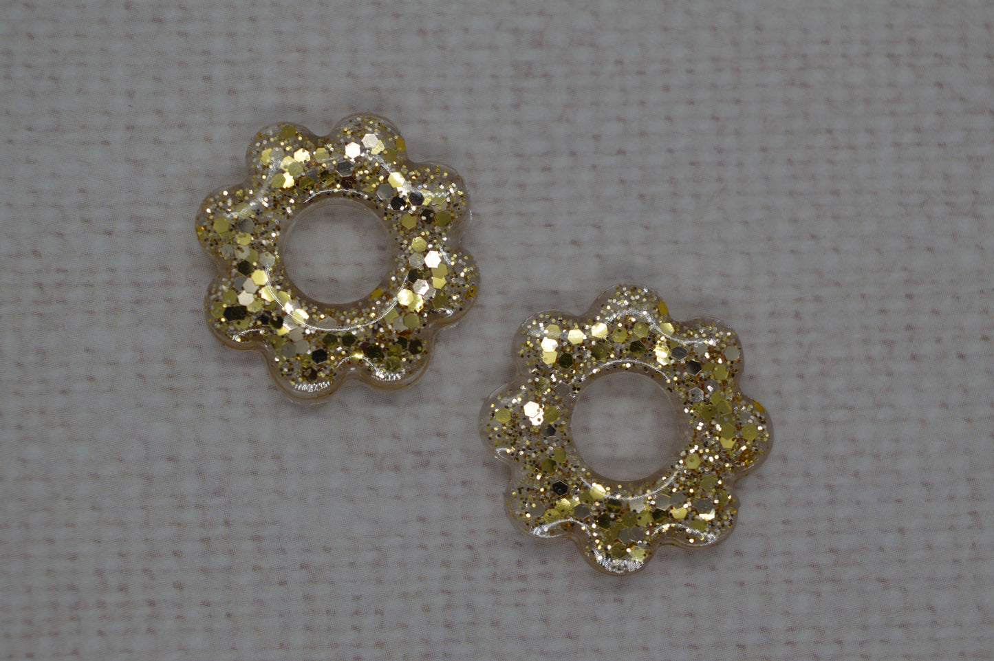 Fleur 8 pétales à paillettes- Pampilles pour créoles interchangeables
