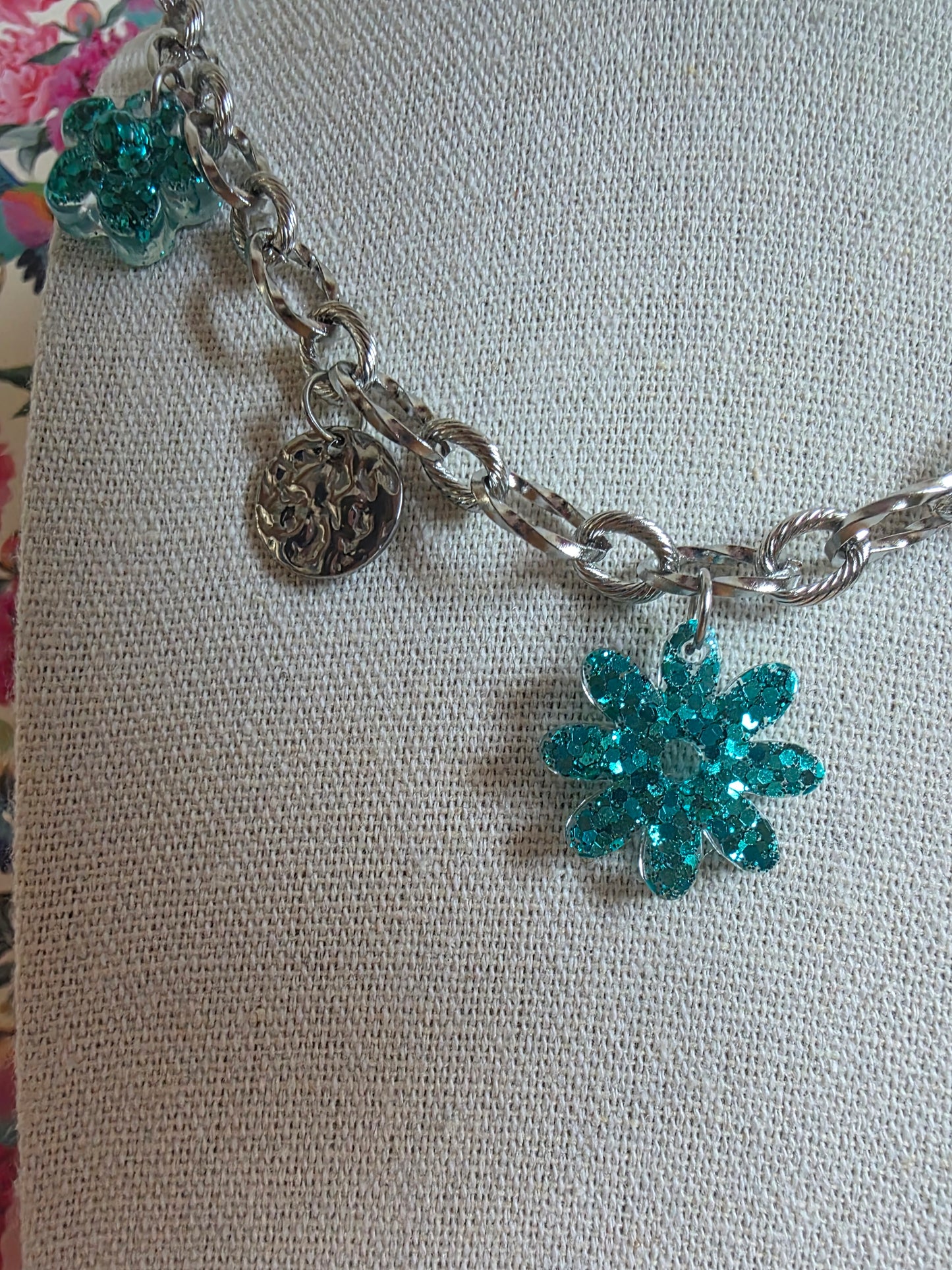 Collier à breloques