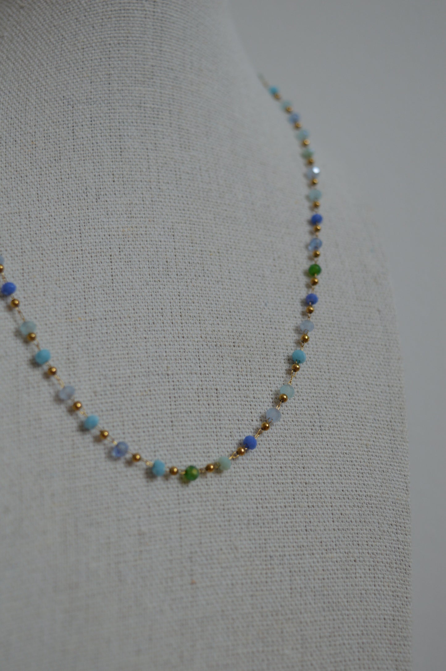 Les colliers de perles Joyria - Différents coloris disponibles